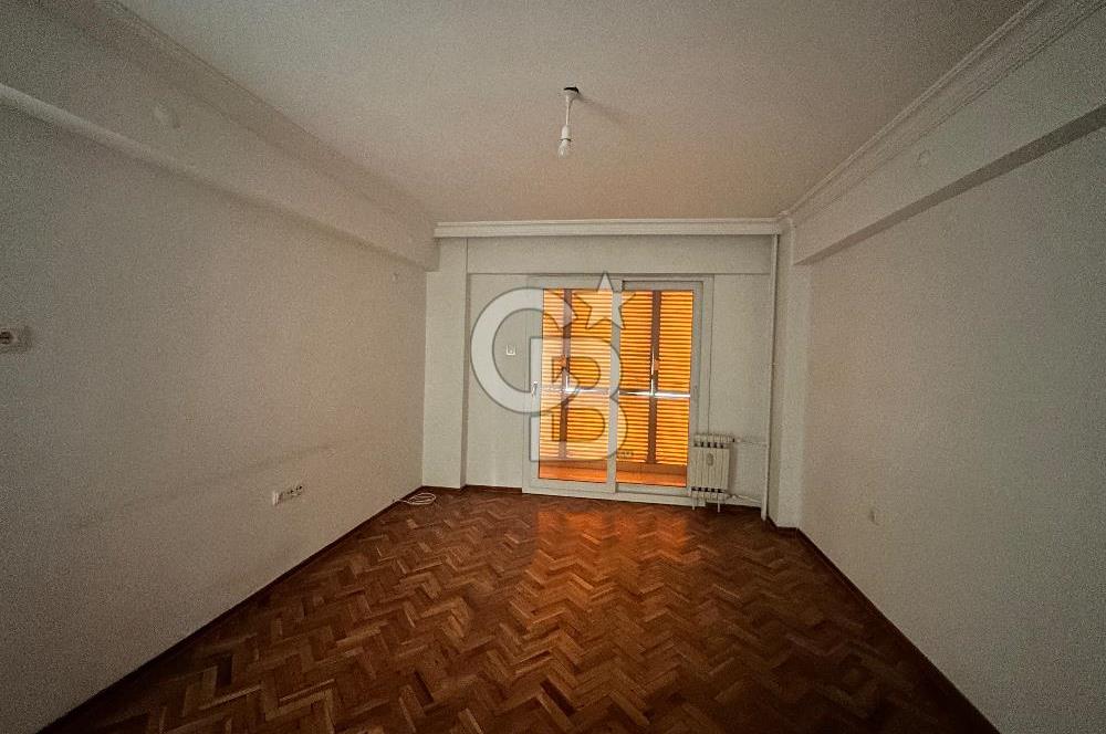 Satılık 3+1 Daire Bornova Büyük park karşısı