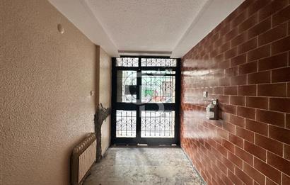 Satılık 3+1 Daire Bornova Büyük park karşısı