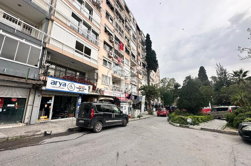Fırsat Satılık 3+1 Daire Bornova Büyük Park karşısı