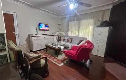 Foça Ata Özgür Sitesinde Havuzlu Eşyalı Kiralık Villa