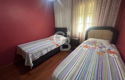 Foça Ata Özgür Sitesinde Havuzlu Eşyalı Kiralık Villa