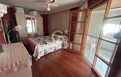 Foça Ata Özgür Sitesinde Havuzlu Eşyalı Kiralık Villa