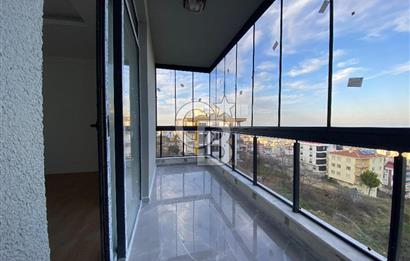Deniz Manzaralı Geniş Kullanım Alanına Sahip 3+1 / 0 Daire
