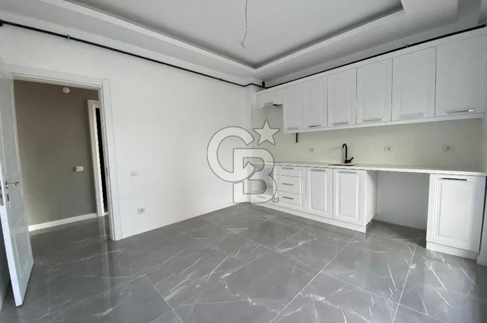 Deniz Manzaralı Geniş Kullanım Alanına Sahip 3+1 / 0 Daire