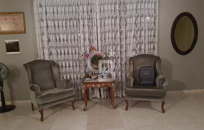 Büyükçekmece Karaağaçta Özel Bahçeli Satılık 4+2 Lüks Villa