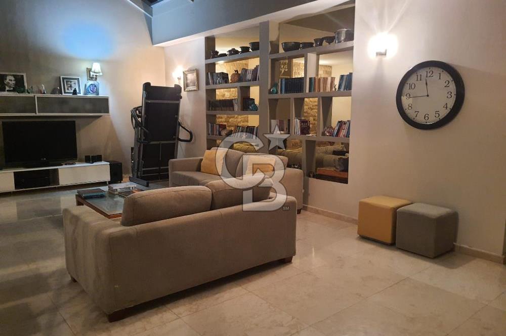 Büyükçekmece Karaağaçta Özel Bahçeli Satılık 4+2 Lüks Villa