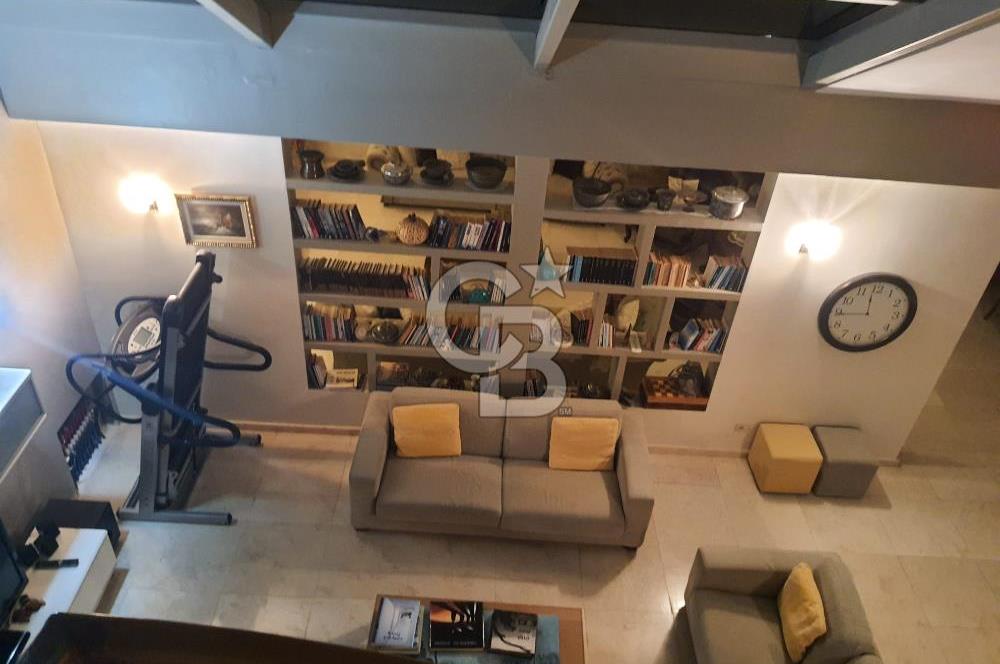 Büyükçekmece Karaağaçta Özel Bahçeli Satılık 4+2 Lüks Villa