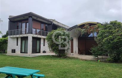 Büyükçekmece Karaağaçta Özel Bahçeli Satılık 4+2 Lüks Villa
