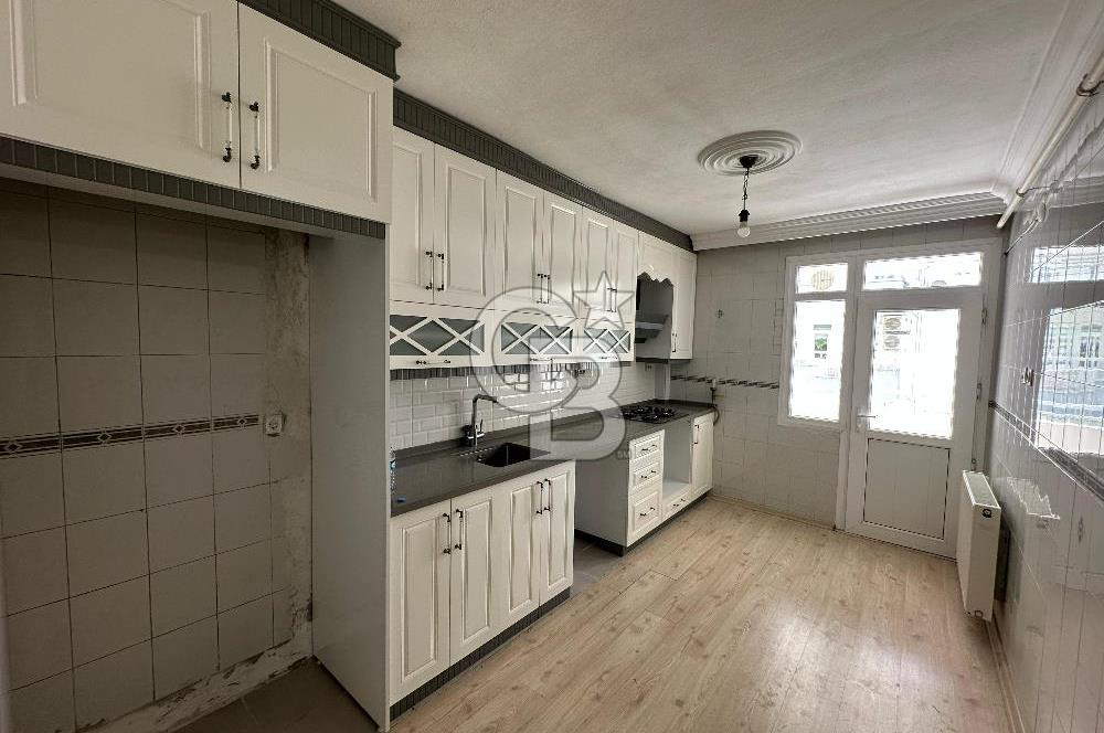 Güzelyalı Mahallesinde 3+1 Kiralık Daire