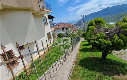 ORDU PERŞEMBE DOSTLAR SİTESİNDE DENİZ MANZARALI SATILIK VİLLA