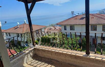 ORDU PERŞEMBE DOSTLAR SİTESİNDE DENİZ MANZARALI SATILIK VİLLA