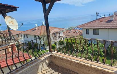 ORDU PERŞEMBE DOSTLAR SİTESİNDE DENİZ MANZARALI SATILIK VİLLA