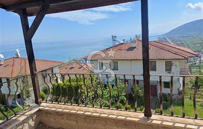 ORDU PERŞEMBE DOSTLAR SİTESİNDE DENİZ MANZARALI SATILIK VİLLA