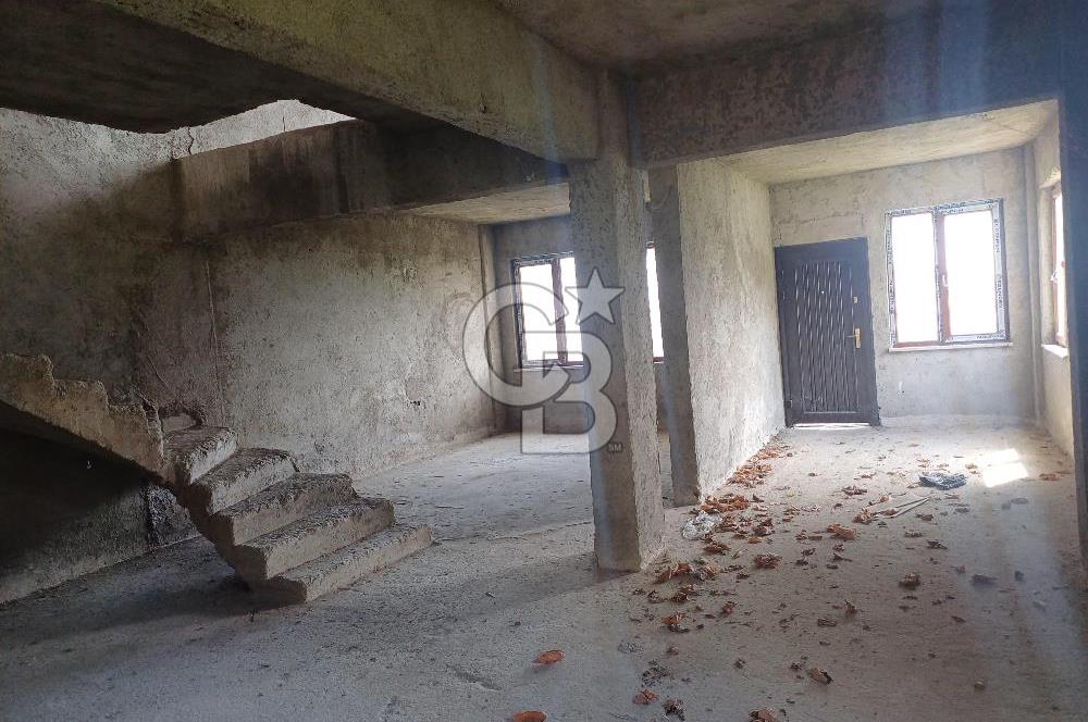 ORDU PERŞEMBE DOSTLAR SİTESİNDE DENİZ MANZARALI SATILIK VİLLA