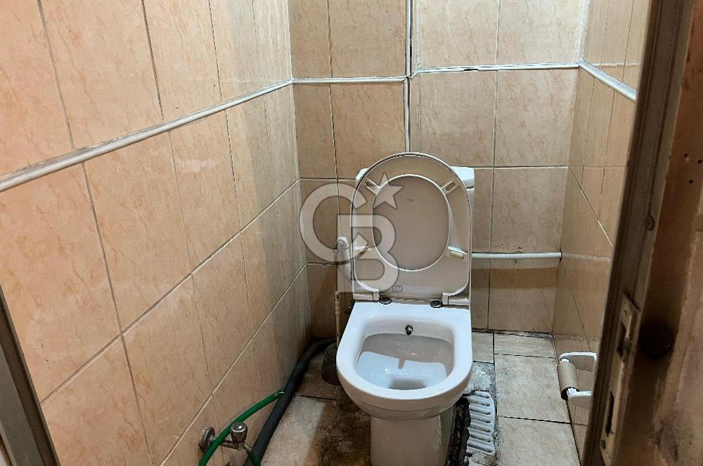 BOSTANCI SANAYİ SİTESİNDE SATILIK DÜKKAN