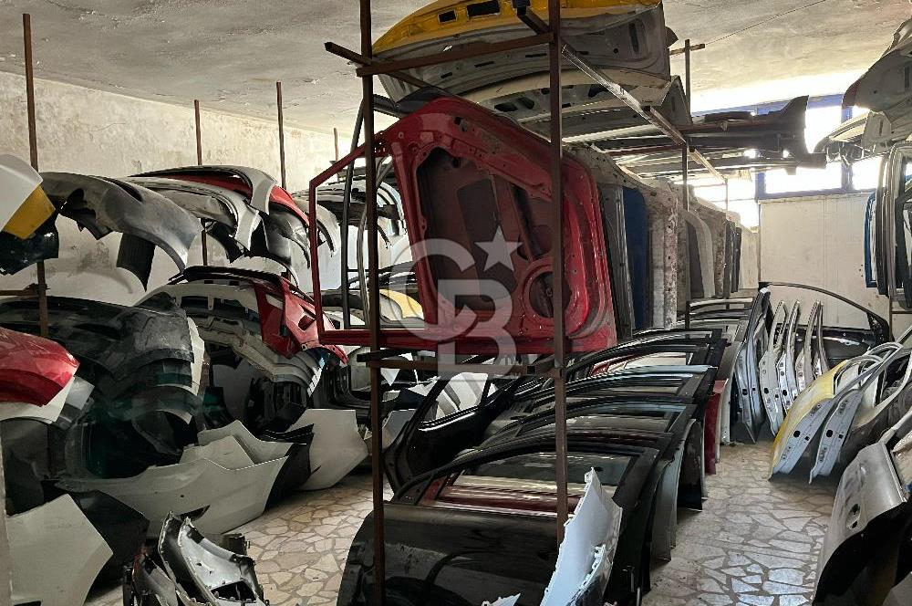 BOSTANCI SANAYİ SİTESİNDE SATILIK DEPO
