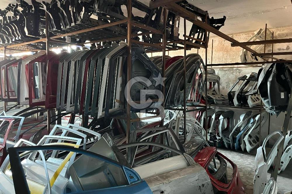 BOSTANCI SANAYİ SİTESİNDE SATILIK DEPO