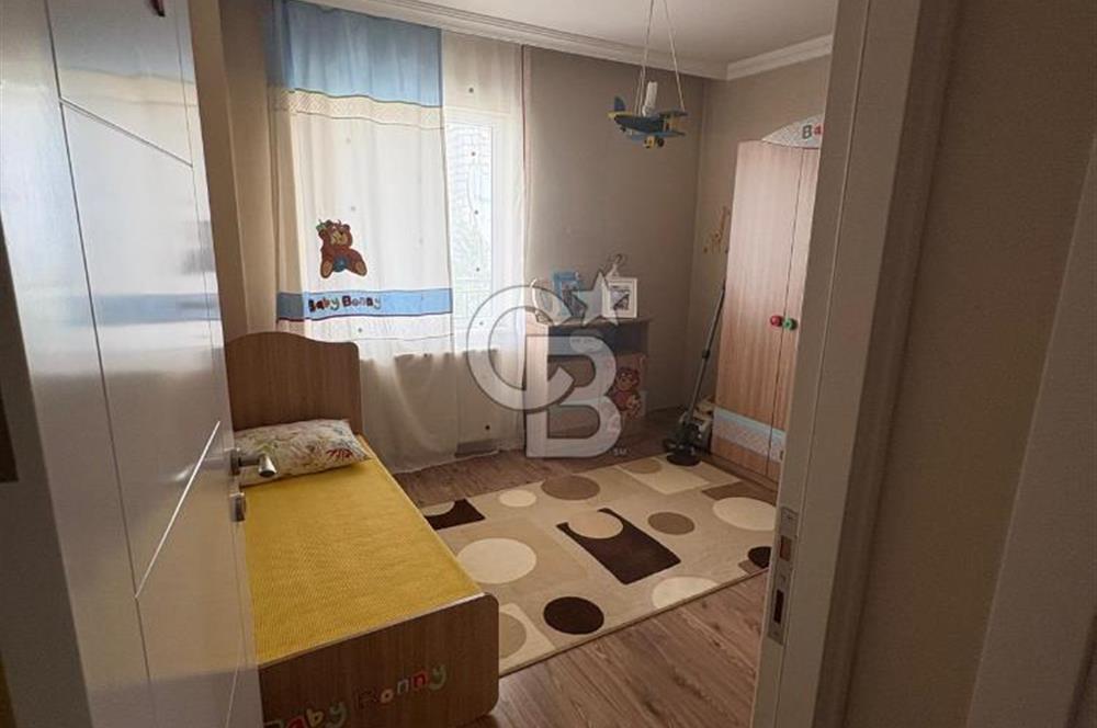 MANİSA GÜZELYURT MAHALLESİ YILDIZ SİTESİ'NDE SATILIK 5+1 VİLLA