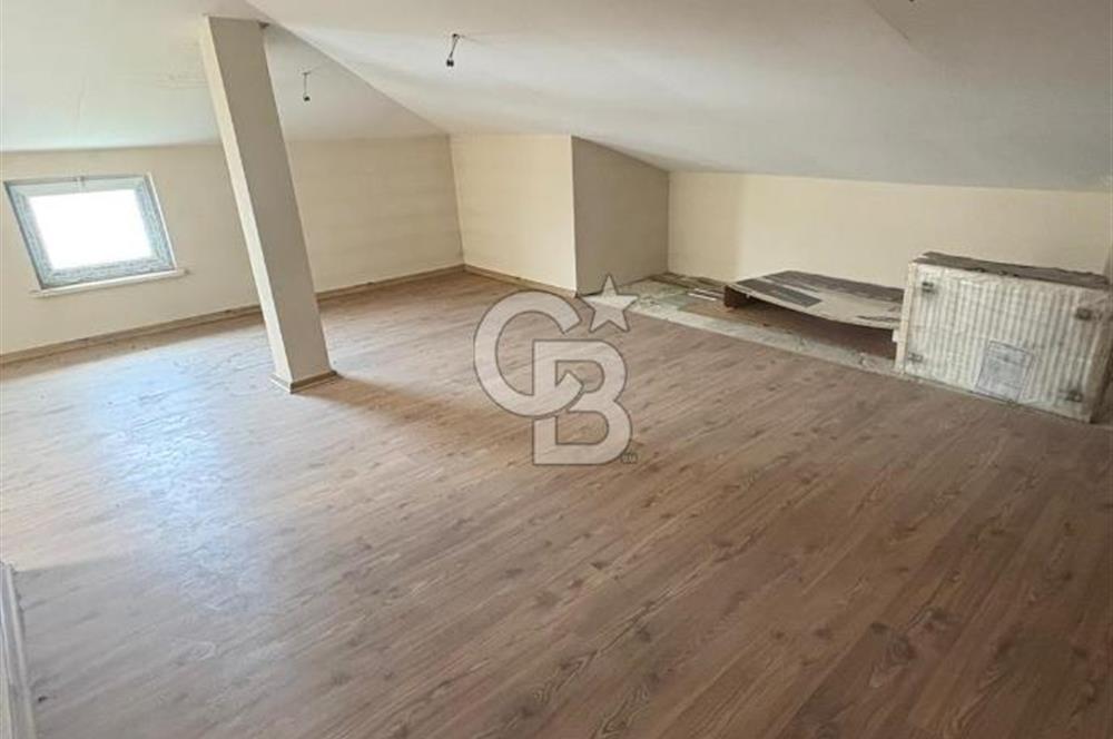 MANİSA GÜZELYURT MAHALLESİ YILDIZ SİTESİ'NDE SATILIK 5+1 VİLLA