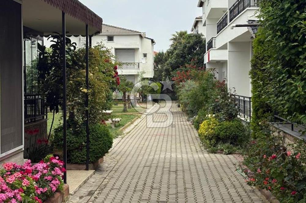MANİSA GÜZELYURT MAHALLESİ YILDIZ SİTESİ'NDE SATILIK 5+1 VİLLA