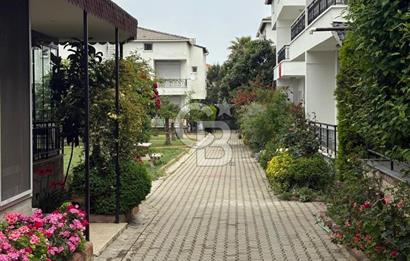MANİSA GÜZELYURT MAHALLESİ YILDIZ SİTESİ'NDE SATILIK 5+1 VİLLA