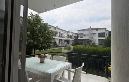 MANİSA GÜZELYURT MAHALLESİ YILDIZ SİTESİ'NDE SATILIK 5+1 VİLLA