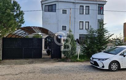 ÖNERLERDE 831M2 BAHÇE İÇİNDE 150 M2 YER OTURUMLU 3 KATLI SATILIK EV