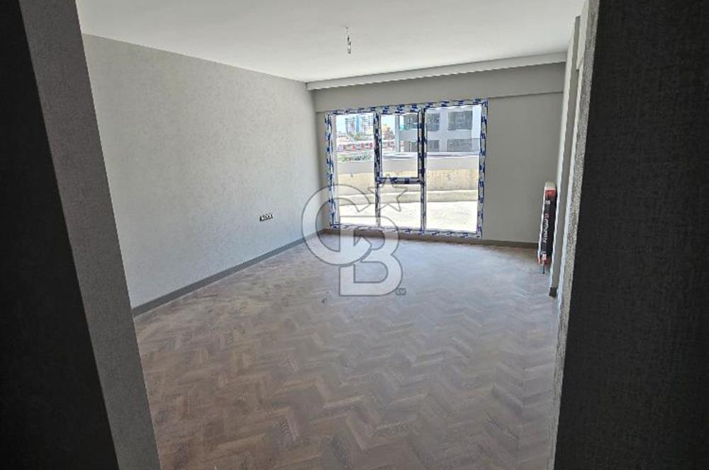 İSTPORT TERRACE İST. YOLU METRO YANI 10.KAT GİYİNME ODALI 1+1
