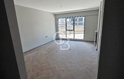 İSTPORT TERRACE İST. YOLU METRO YANI 10.KAT GİYİNME ODALI 1+1