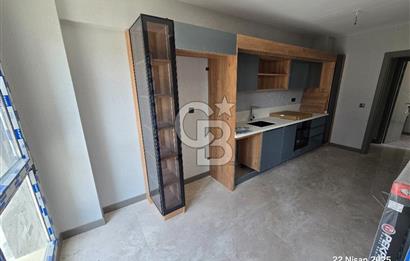 İSTPORT TERRACE İST. YOLU METRO YANI 10.KAT GİYİNME ODALI 1+1