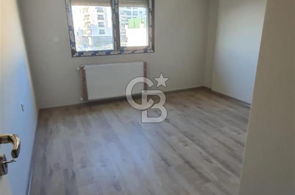 İzmir Çiğli esentepe 2+1 havuzlu daire