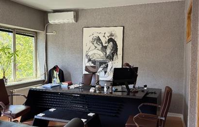 Kızıltoprak Bağdat Caddesinde Yüksek Tabela Değerli Tam Kat Ofis