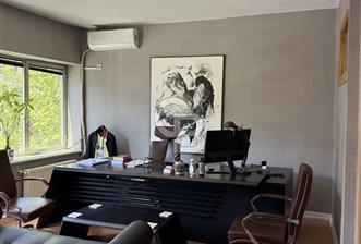 Kızıltoprak Bağdat Caddesinde, Yüksek Tabela Değerli 2+1 Ofis