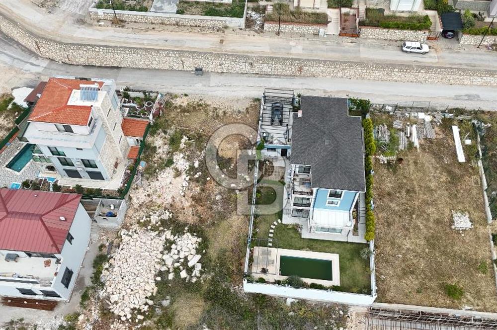 MENEMEN VİLLAKENTTE VİLLA İMARLI SATILIK MÜSTAKİL ARSA