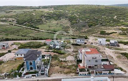 MENEMEN VİLLAKENTTE VİLLA İMARLI SATILIK MÜSTAKİL ARSA