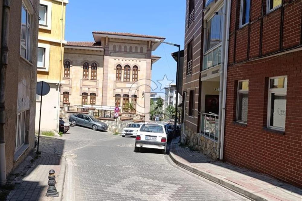 ŞEHRİN MERKEZİNDE BİGA'DA CADDE ÜZERİ FULL EŞYALI 1+1 KİRALIK