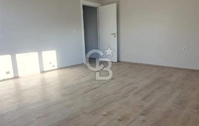 İzmir Çiğli esentepe 2+1 havuzlu daire