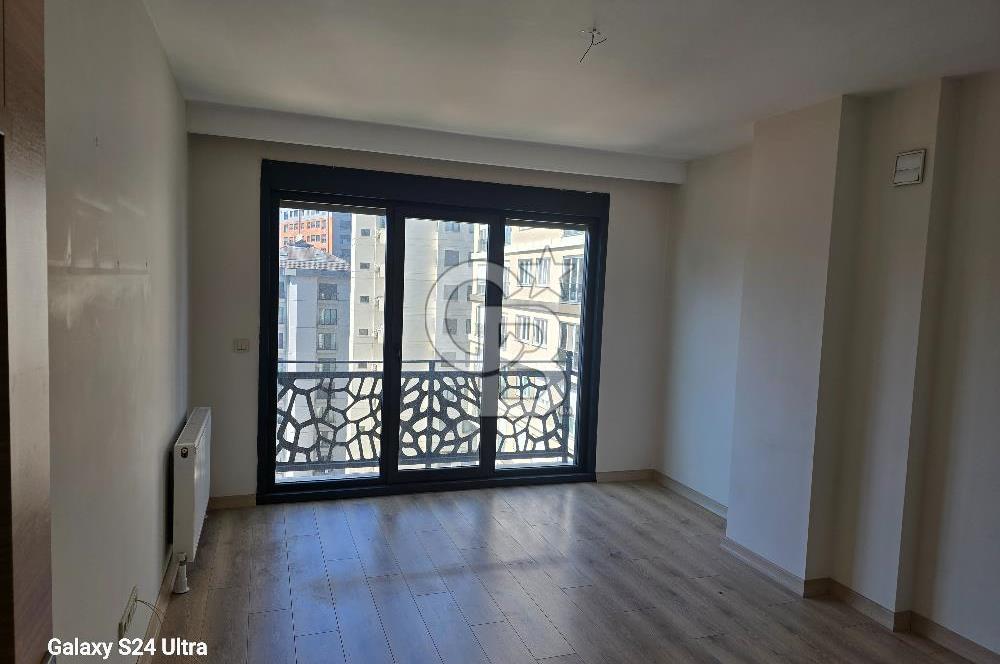 Bostancı-Suadiye Lokasyonunda  2+1 Kiralık Daire 