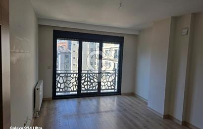 Bostancı-Suadiye Lokasyonunda  2+1 Kiralık Daire 
