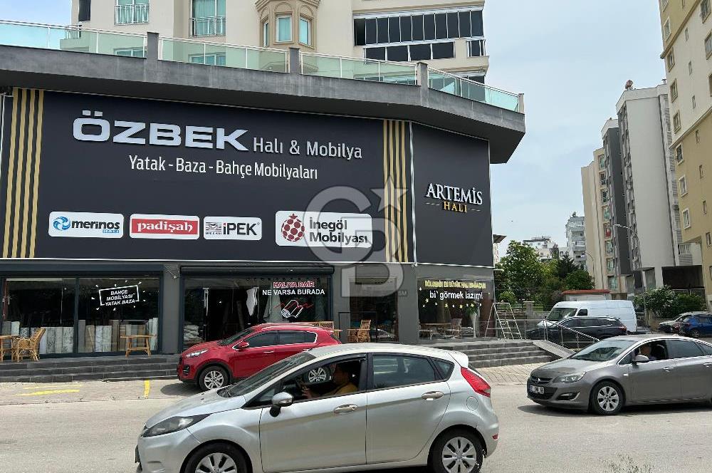 Seyhan İlçesi Pınar Mh.Ali Bozdoğan Bulvarında Mükemmel 3 katlı Mağaza