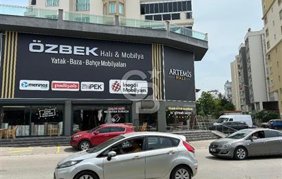 Seyhan İlçesi Pınar Mh.Ali Bozdoğan Bulvarında Mükemmel 3 katlı Mağaza