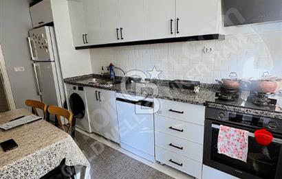 SATILIK ARNAVUTKÖYDE 3+1 120 M² ARA KAT DAİRE