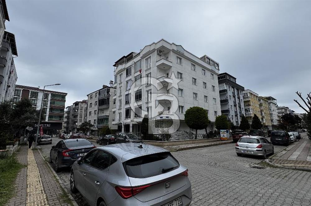 Atakum Ömürevleri'nde Denize Yürüme Mesafesinde 5+2 Dubleks – Geniş Teraslı, Merkezi Konumda Satılık!