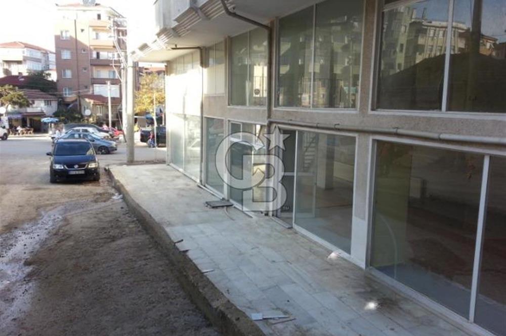 Yalova Çınarcık’ın Gözde Lokasyonunda Kiralık / Satılık Asma Katlı, Depolu Geniş Dükkan!