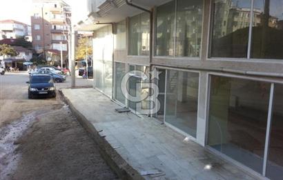Yalova Çınarcık’ın Gözde Lokasyonunda Kiralık / Satılık Asma Katlı, Depolu Geniş Dükkan!