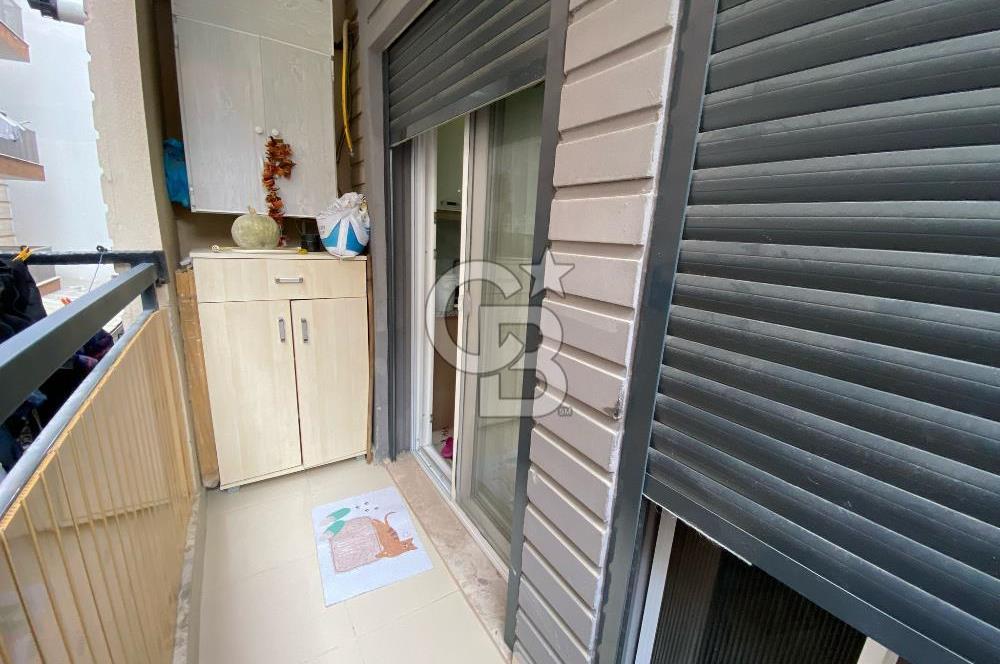 MENEMEN ESATPAŞA’DA SATILIK 2+1 CADDEYE CEPHE DAİRE