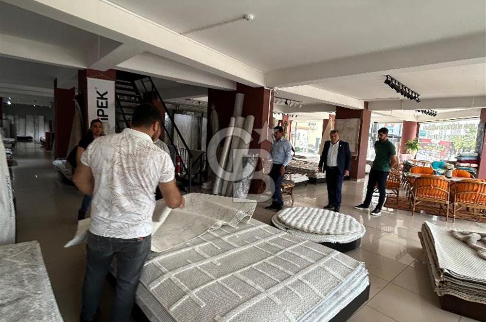 Seyhan İlçesi Pınar Mh.Ali Bozdoğan Bulvarında Mükemmel 3 katlı Mağaza