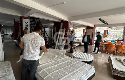 Seyhan İlçesi Pınar Mh.Ali Bozdoğan Bulvarında Mükemmel 3 katlı Mağaza
