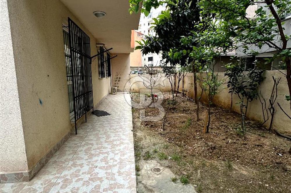 Ümraniye İstiklal Mahallesi nde Satılık 2+1 Daire
