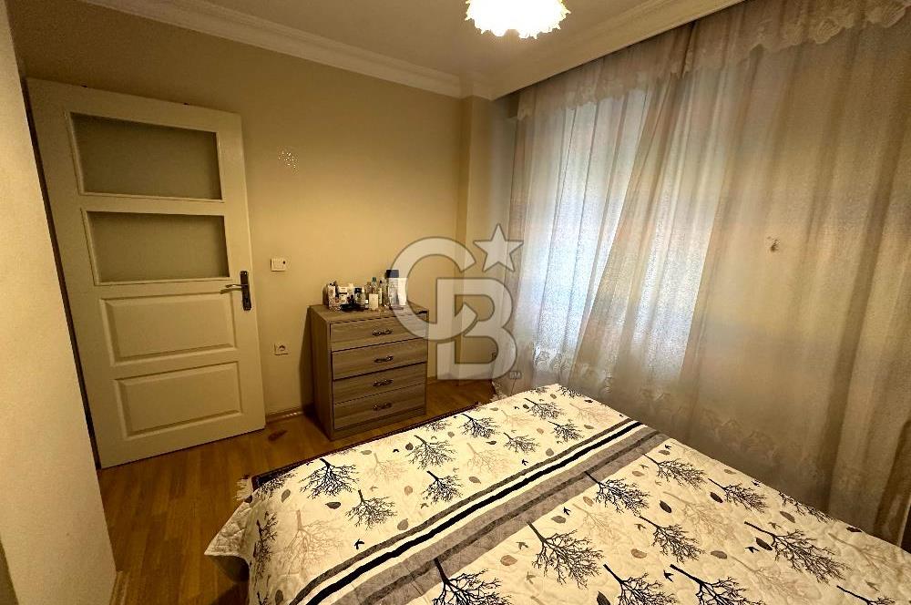 Ümraniye İstiklal Mahallesi nde Satılık 2+1 Daire